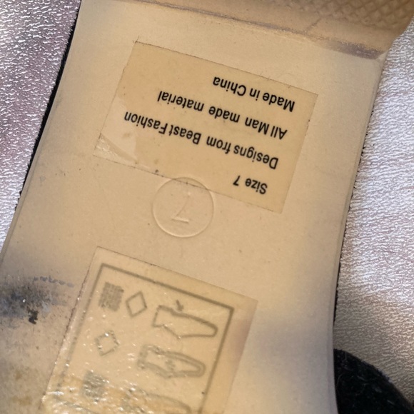 Beast fashion flats - Picture 4 of 5